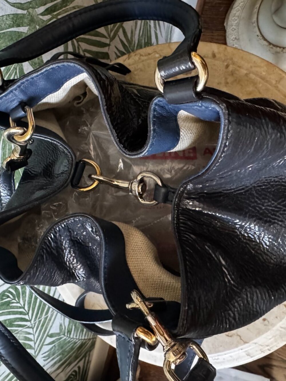 GUCCI Soho Patent Leather GG Embossed Tote / Shoulder Bag – Tassel Zip - Picture 6 of 12